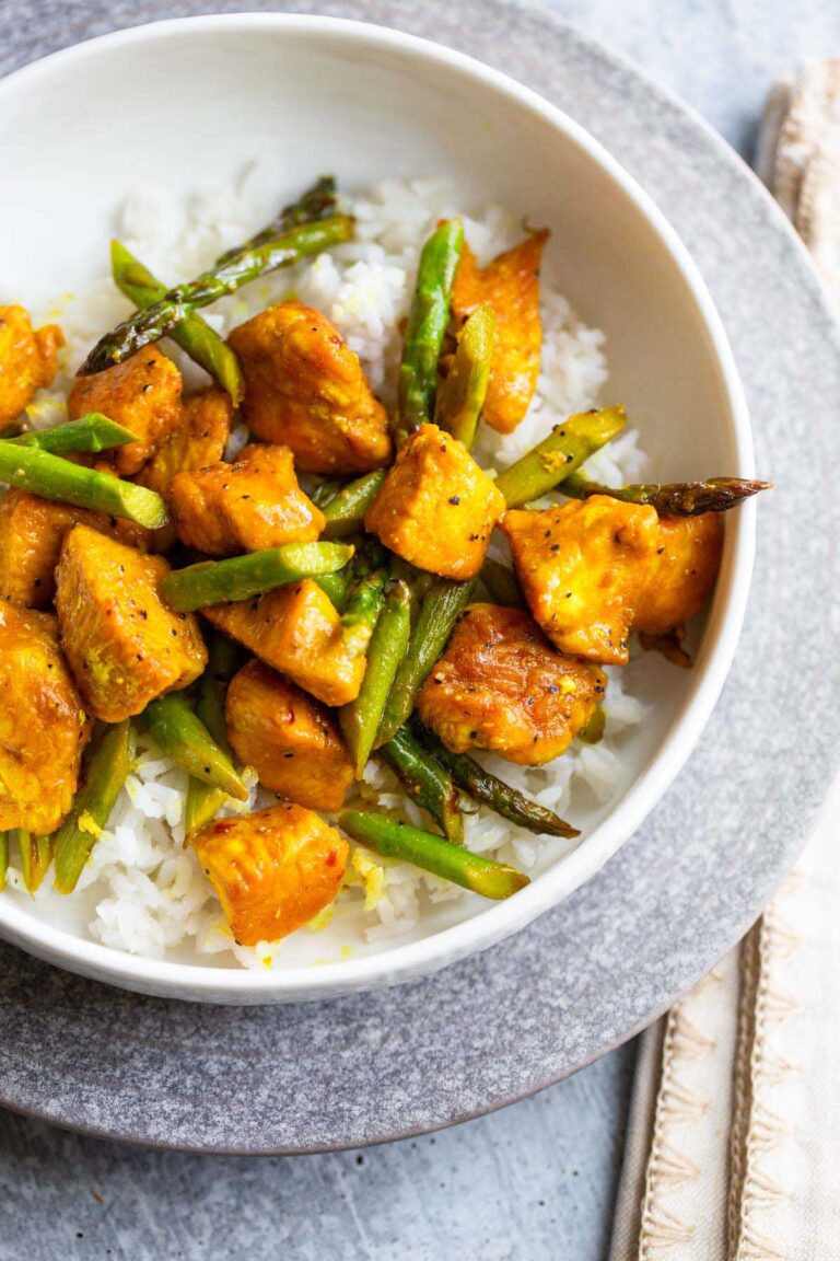 Turmeric Black Pepper Chicken With Asparagus - Food Banjo